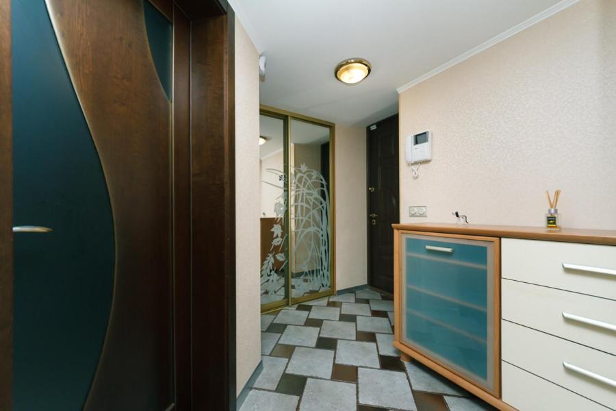 Stylish Two-Level Flat 2 Min From Khreschatyk Kyiv Exterior photo